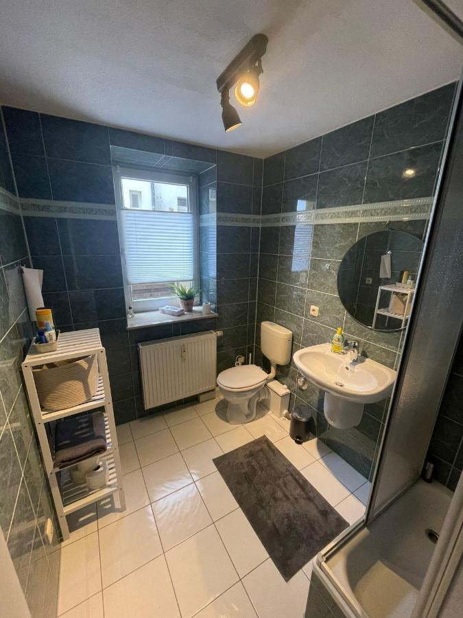 Ruhiges Apartment Im Herzen Von Гера Экстерьер фото